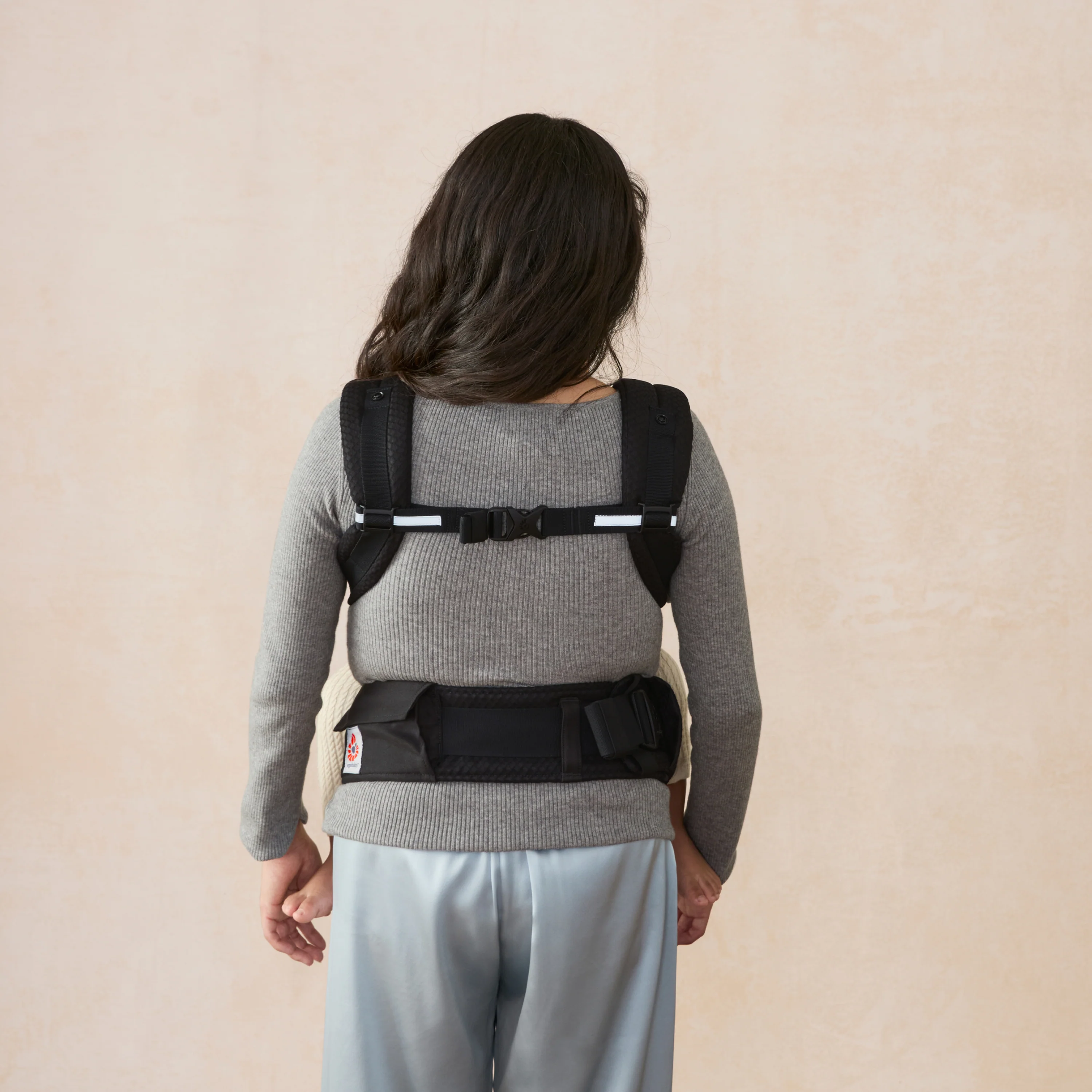 Alta Hip Seat Baby Carrier - Onyx Black - Image 5