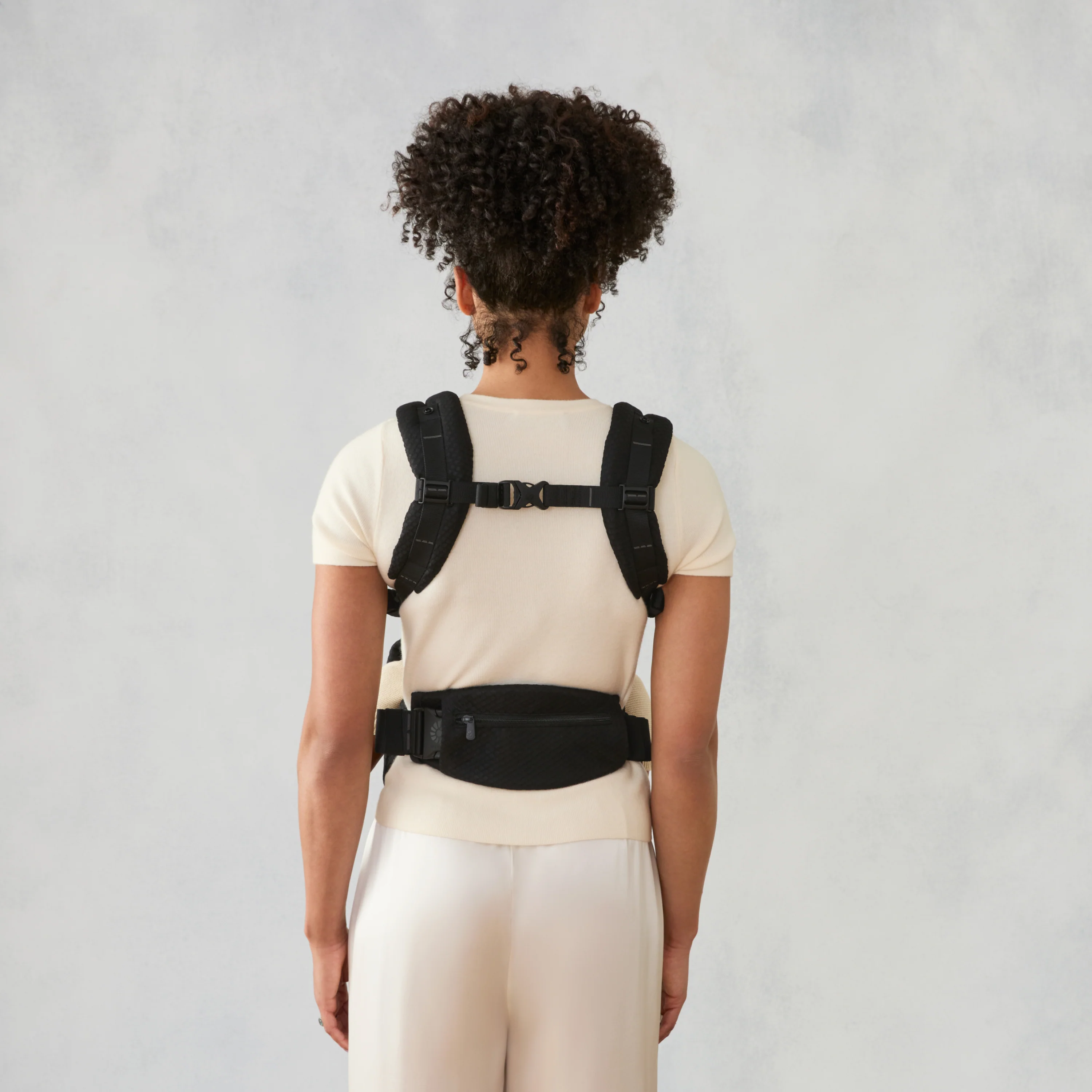Omni Deluxe Mesh Baby Carrier - Onyx Black - Image 4