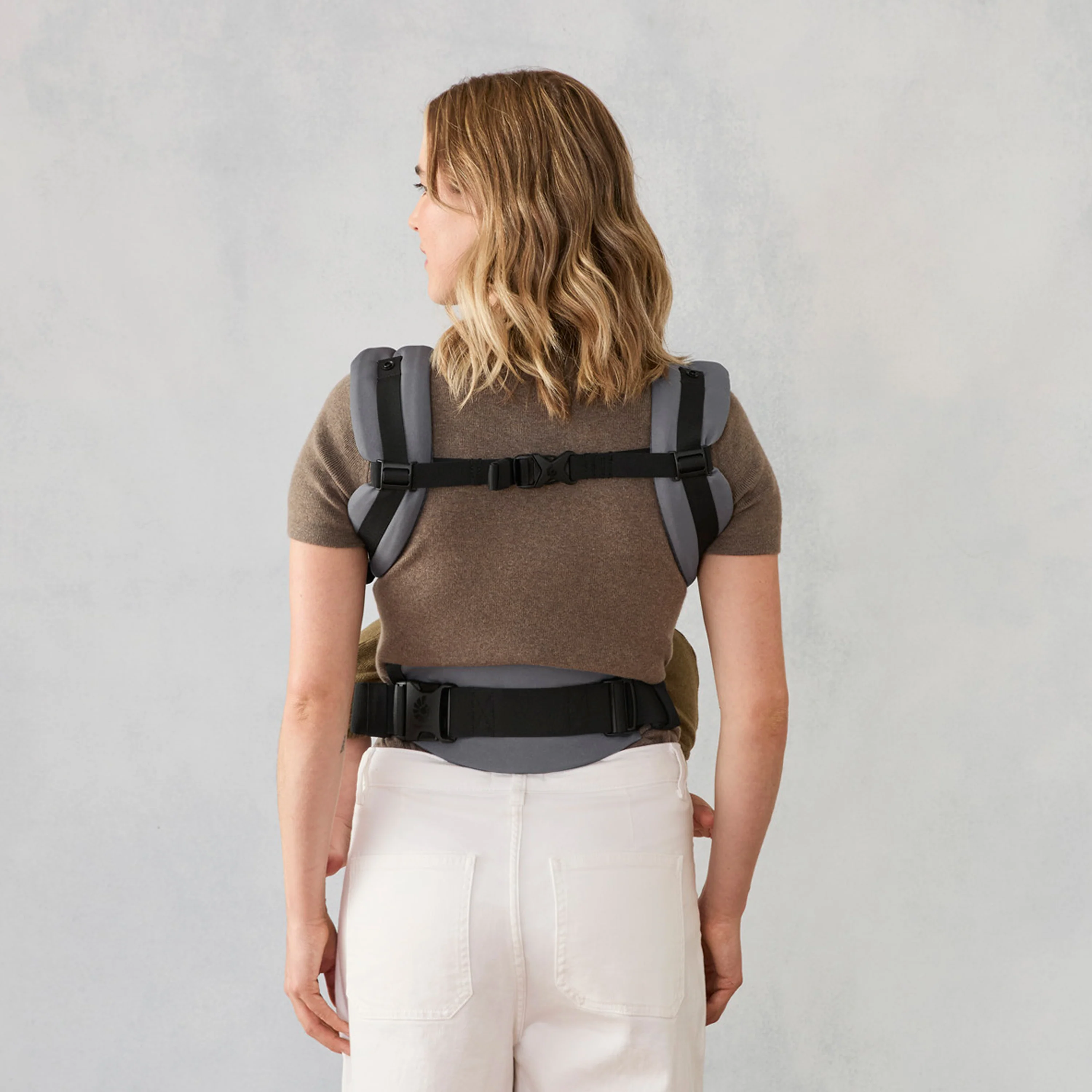 Omni Classic Mesh Baby Carrier - Charcoal Grey - Image 5