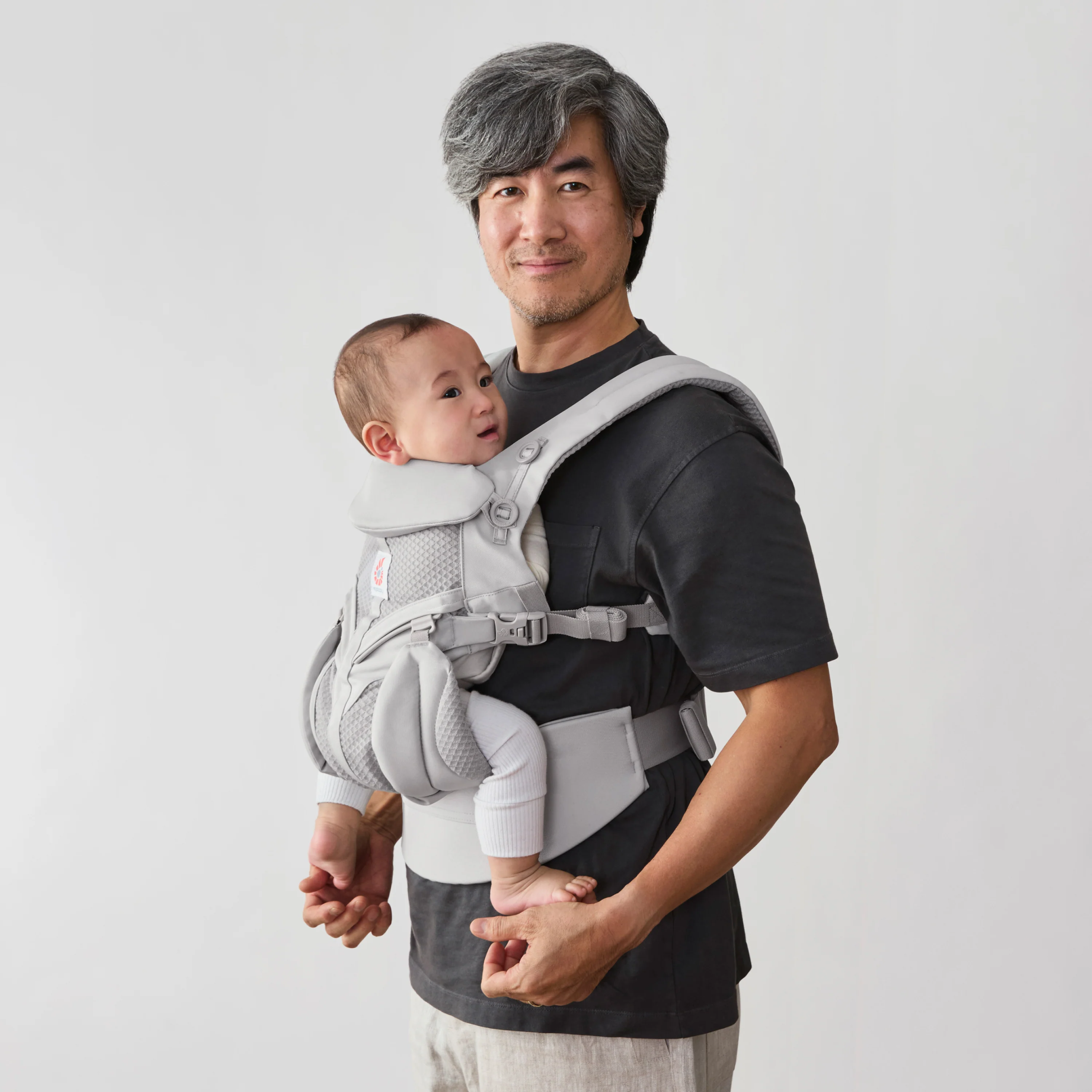 Omni Classic Mesh Baby Carrier - Pearl Grey - Image 4