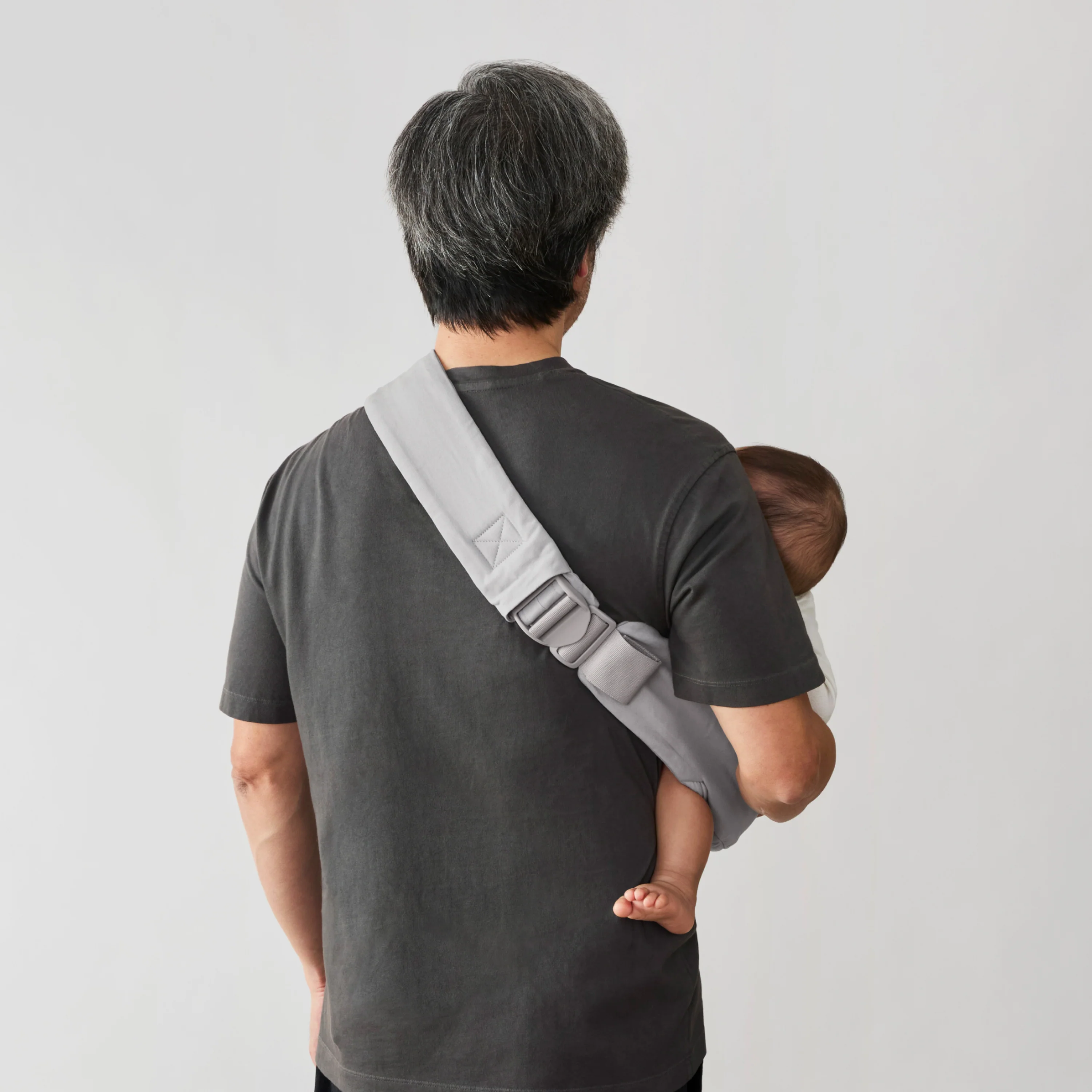 Upsie Sling Carrier - Pearl Grey - Image 4